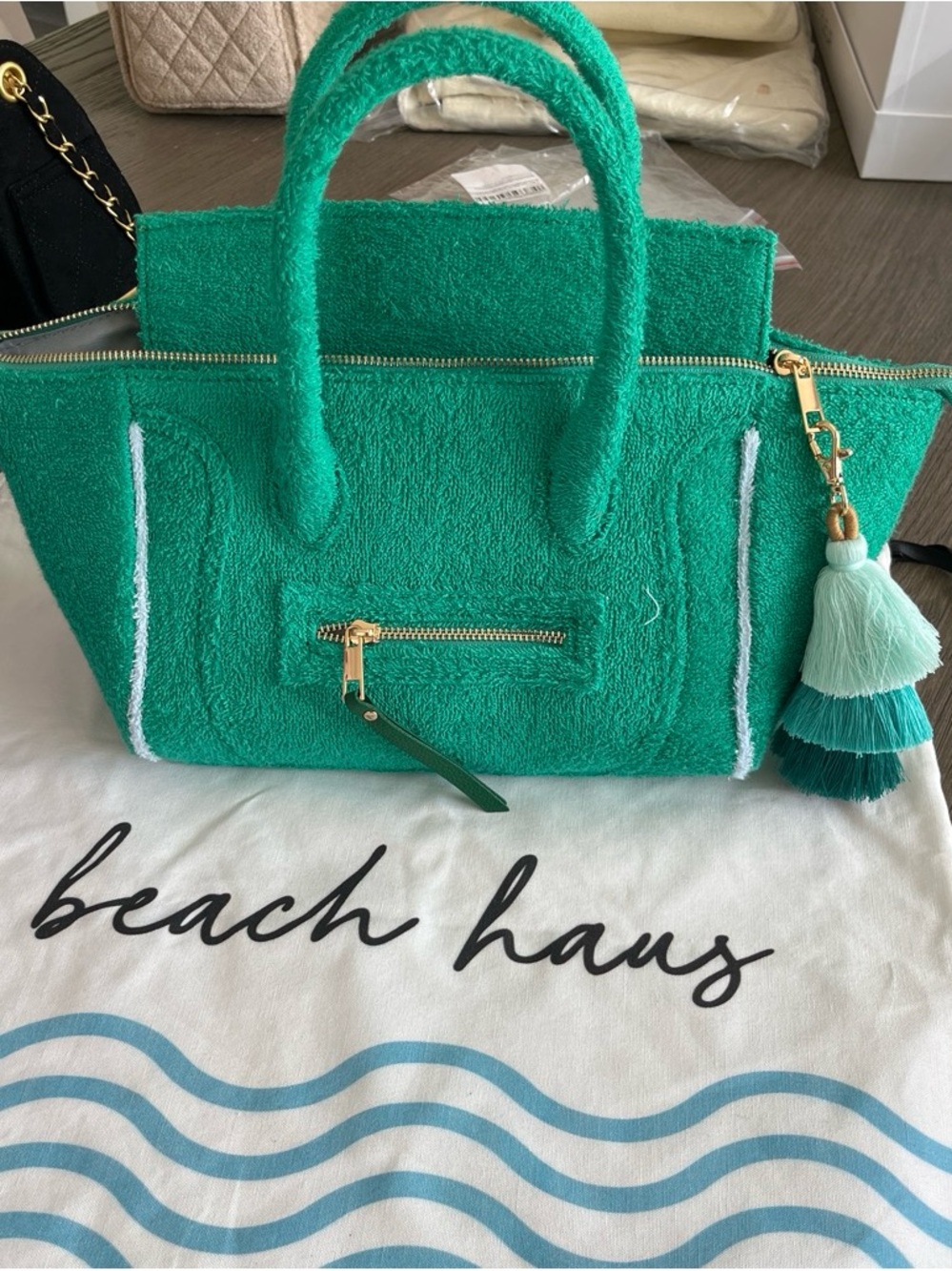 Green Textured Tote Bag with Tassel